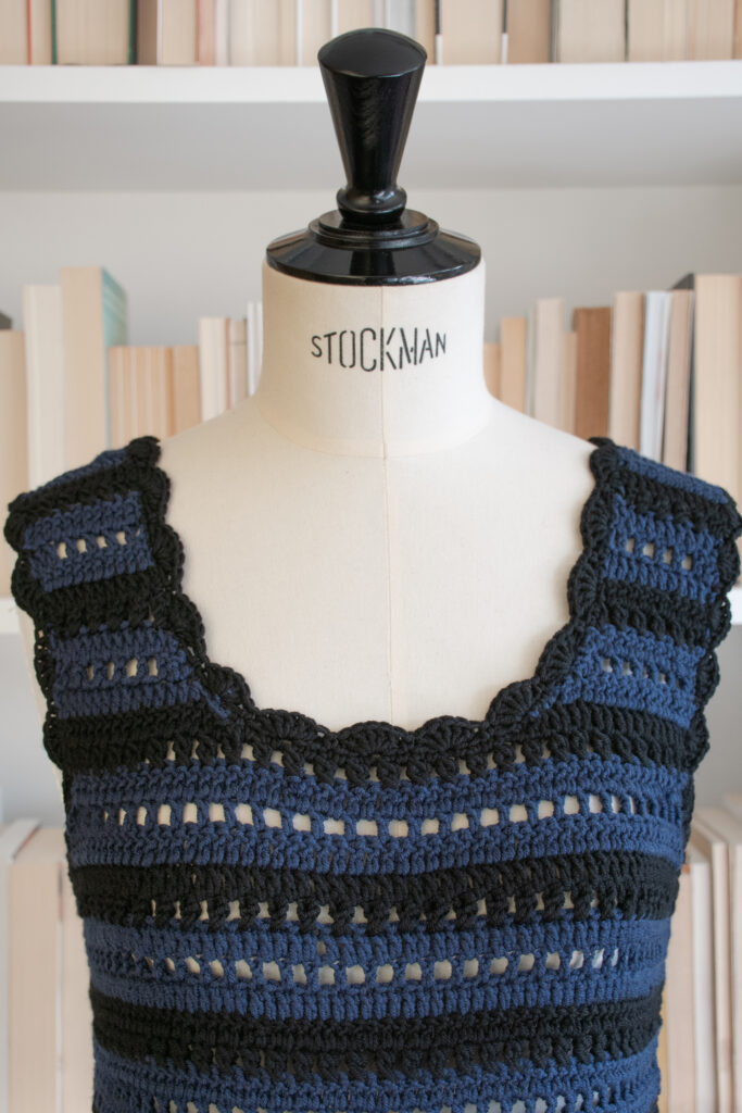rubino-gaeta-abitocrochet-rigagaeta-neroblu-03
