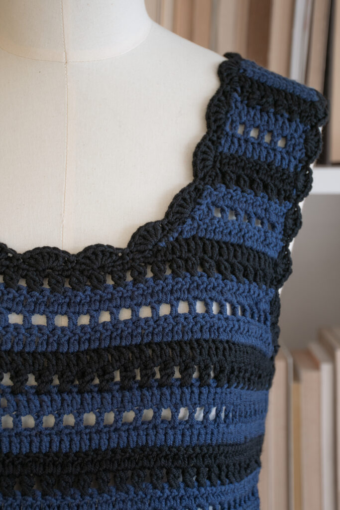 rubino-gaeta-abitocrochet-rigagaeta-neroblu-04