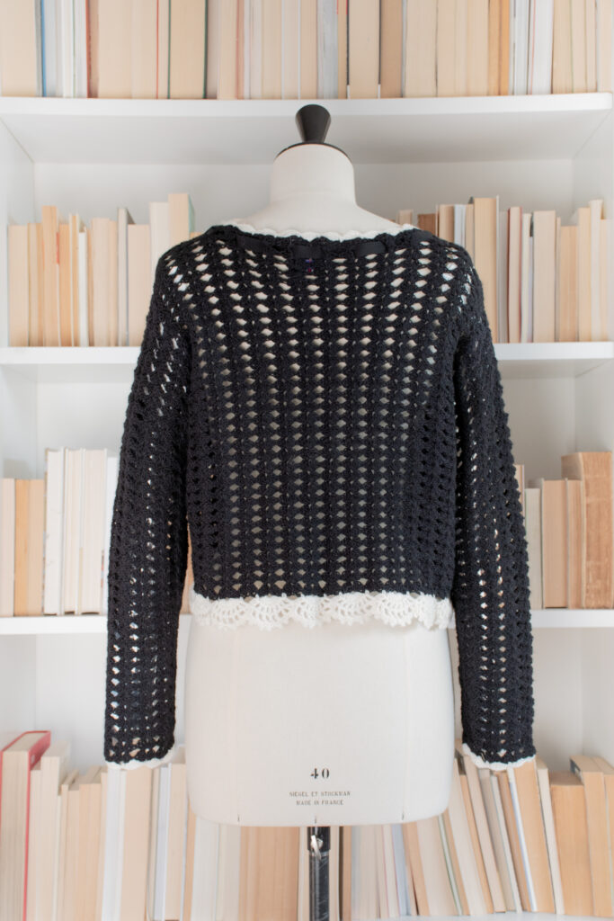 rubino-gaeta-cardigancorto-crochet-neropanna-02