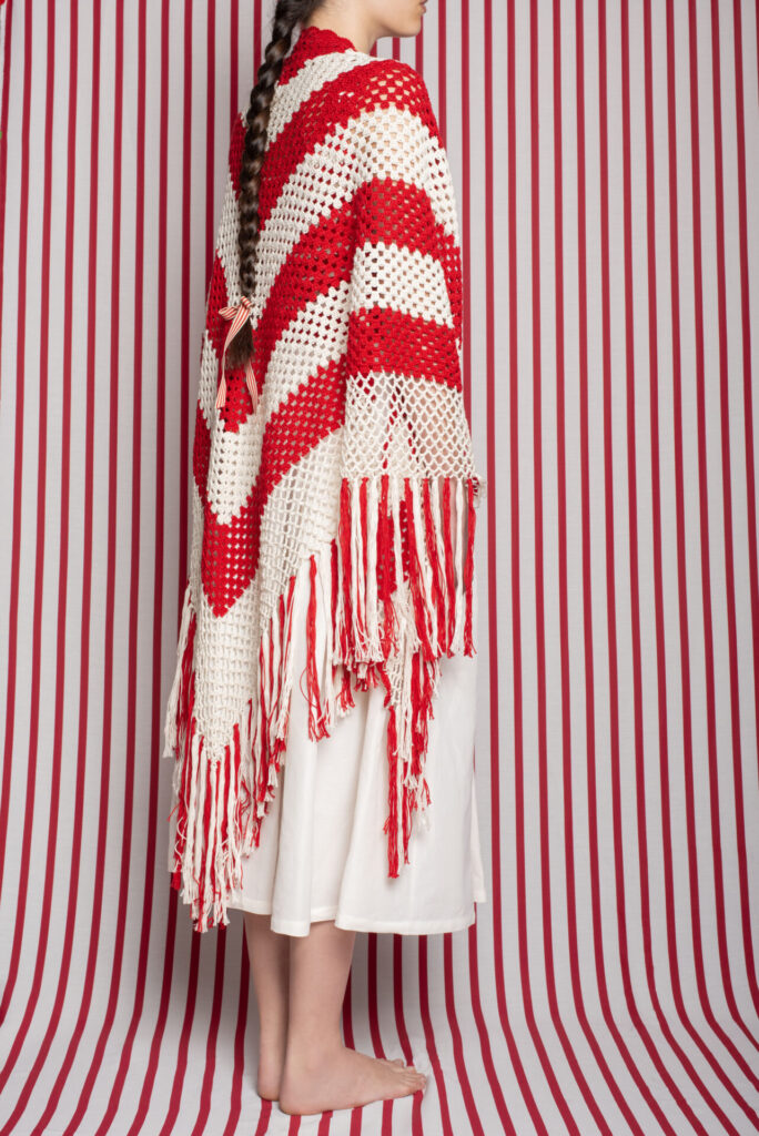 rubino-gaeta-scialle-crochet-righe-rossopanna-05