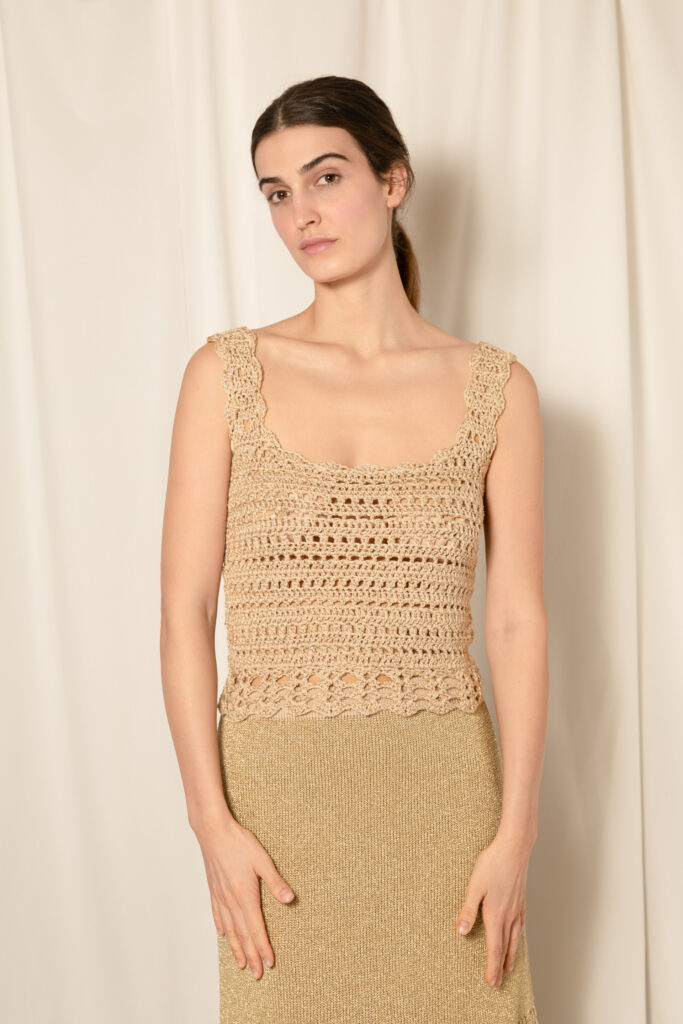 rubino-gaeta-topcrochet-rigagaeta-lanamerino-lurex-naturaleoro-02.jpg