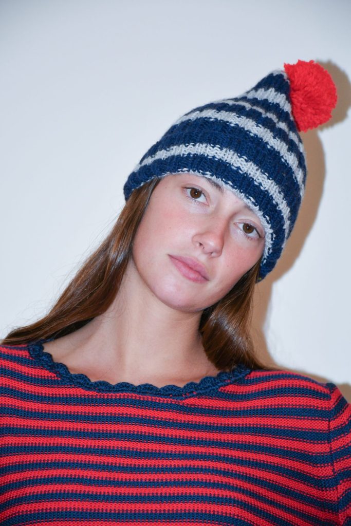 FW24_082-E-rubino-gaeta-maglia-lana-righe-blurosso-04