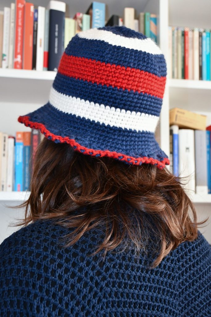 fw24112 b rubino gaeta cappellocrochet lana rossoblupanna 01