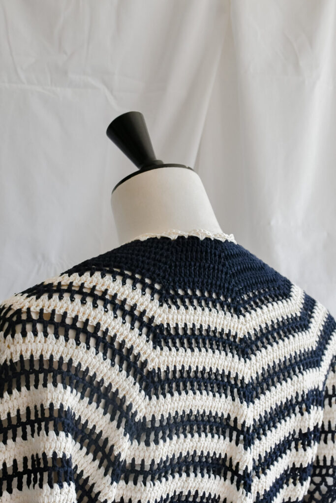 SS25_027-O-rubino-gaeta-cappetta-crochet-blupanna-03