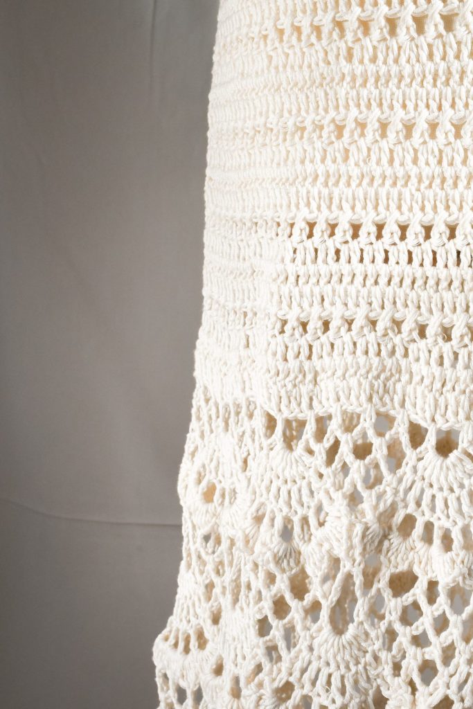 SS25_098-G-rubino-gaeta-gonna-crochet-panna-04