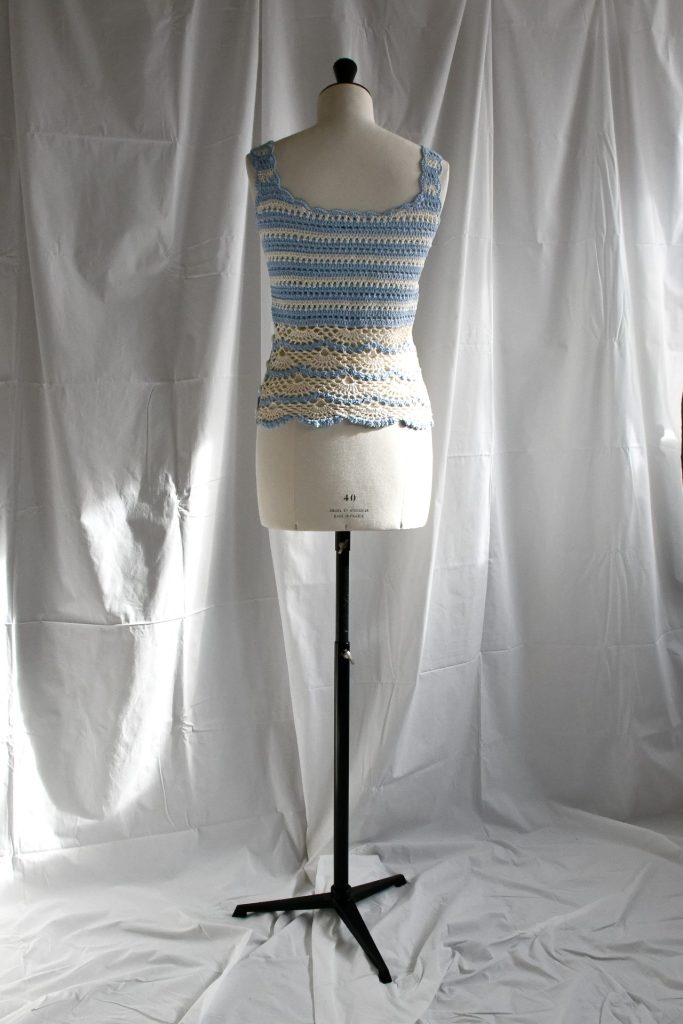 SS25_109-C-rubino-gaeta-top-crochet-azzurropanna-03