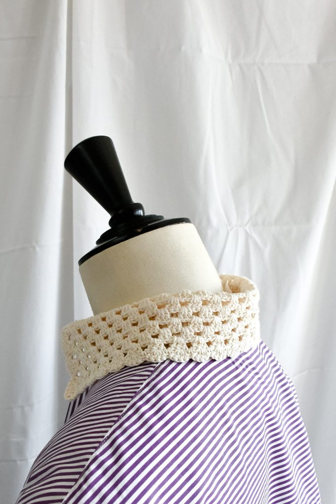 SS25_110-D-rubino-gaeta-camicia-pulcinella-righe-lilla-collo-panna-04