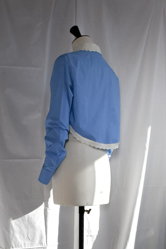 007-A-rubino-gaeta-camicia-cropped-azzurra-03